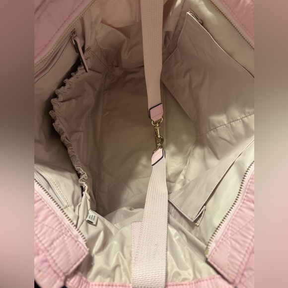 Kate spade ♠️ Kate Spade New York
WILSON ROAD QUILTED KAYLIE BABY BAG - Picture 8 of 10